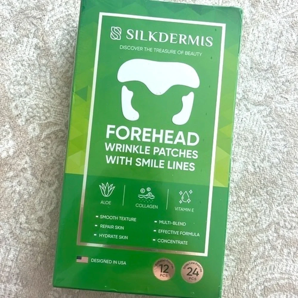 Brand New Forehead Wrinkle Treatment Patches Smile Line Aloe Collagen Vitamin E